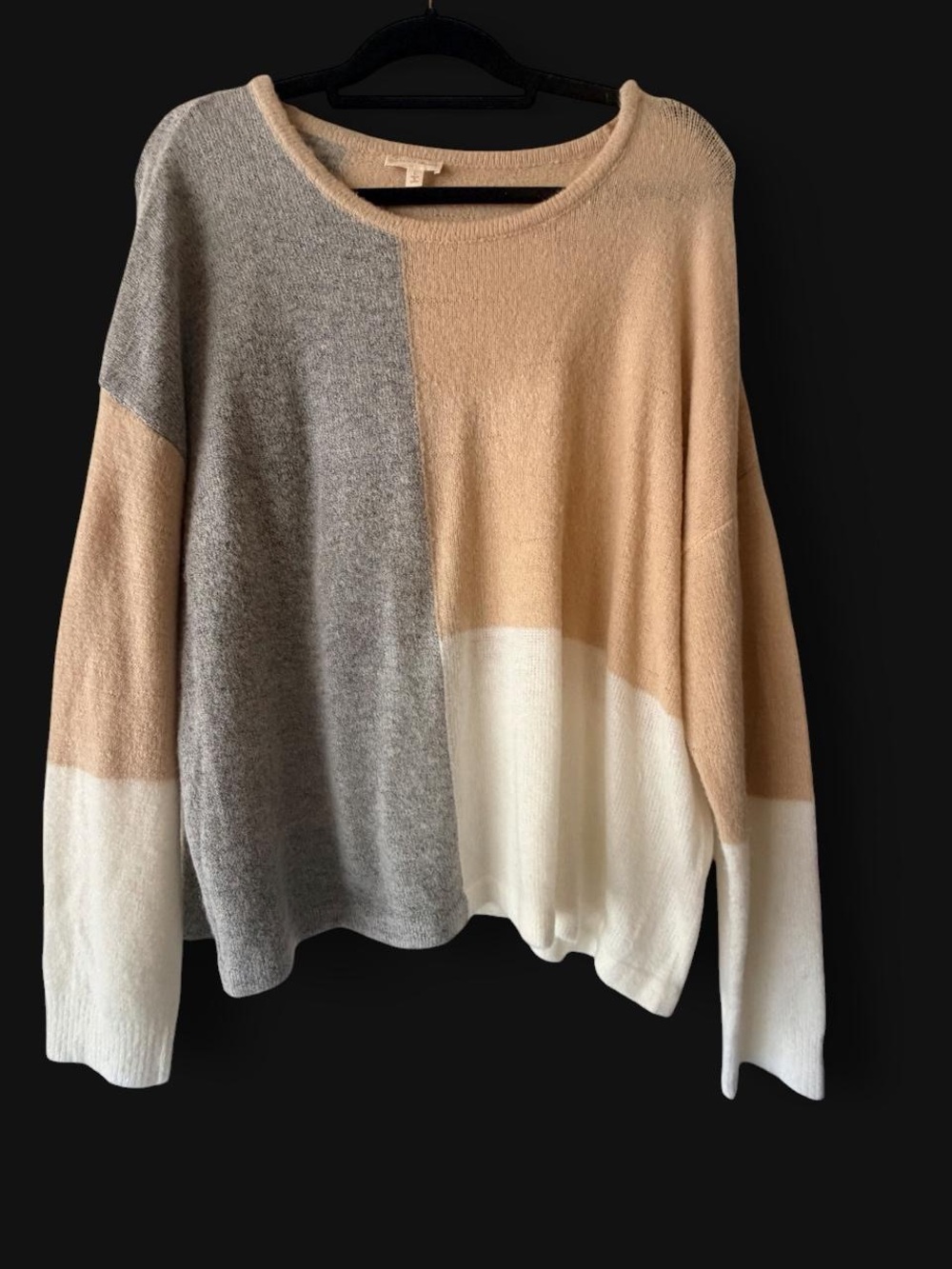 Women’s Colorblock Crewneck Sweater - Beige, Gray & White